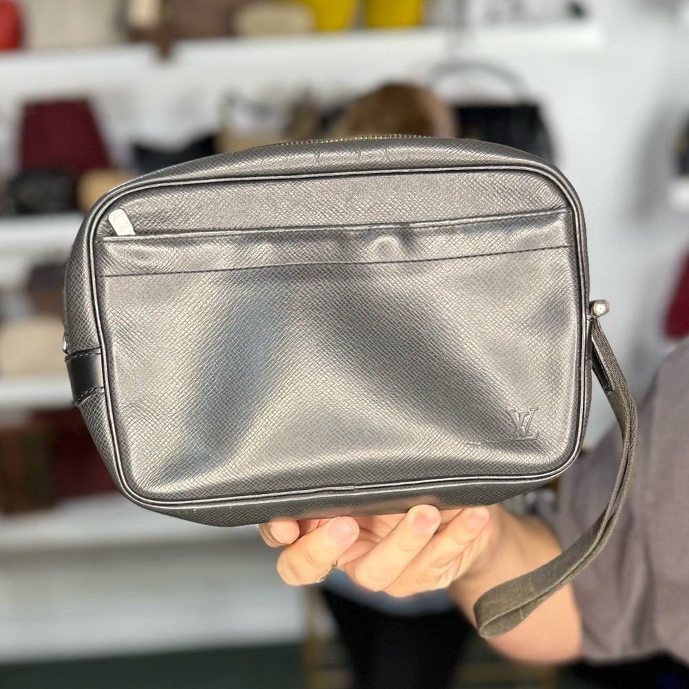 LV TIGA WRISTLET